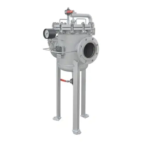 Siebkorbfilter Typ SKF DN150 aus Stahl, grau lackiert, mit Schnellverschluss, Hebe-Schwenkarm, Differenzdruckmanometer, Standfüßen, Entleerung und Entlüftung per Kugelhahn