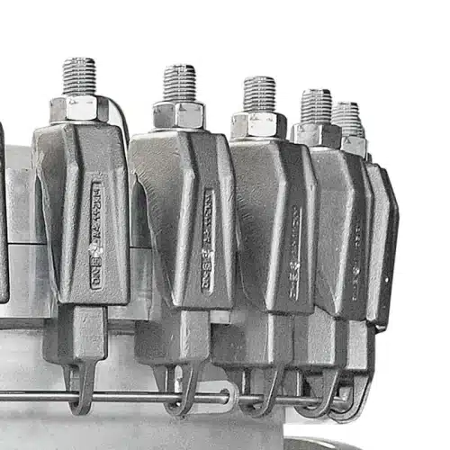 Schnellverschluss mit einzeln lösbaren Klemmpratzen am Deckel eines Industriefilters