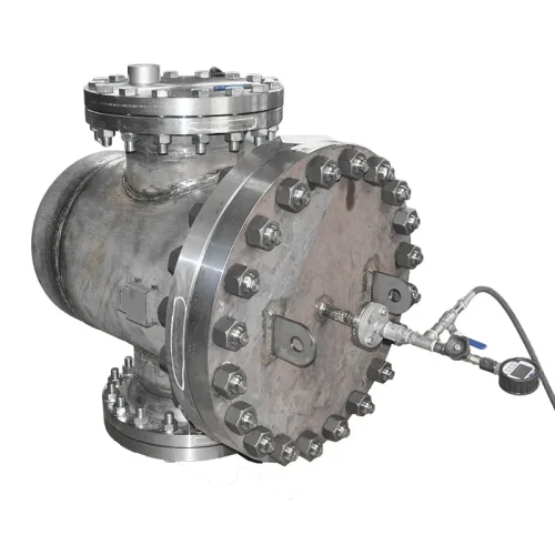 Druckprobe an einem Filtergehäuse DN350 PN40 als Grundlage für TÜV-Zeugnis und Dokumentation