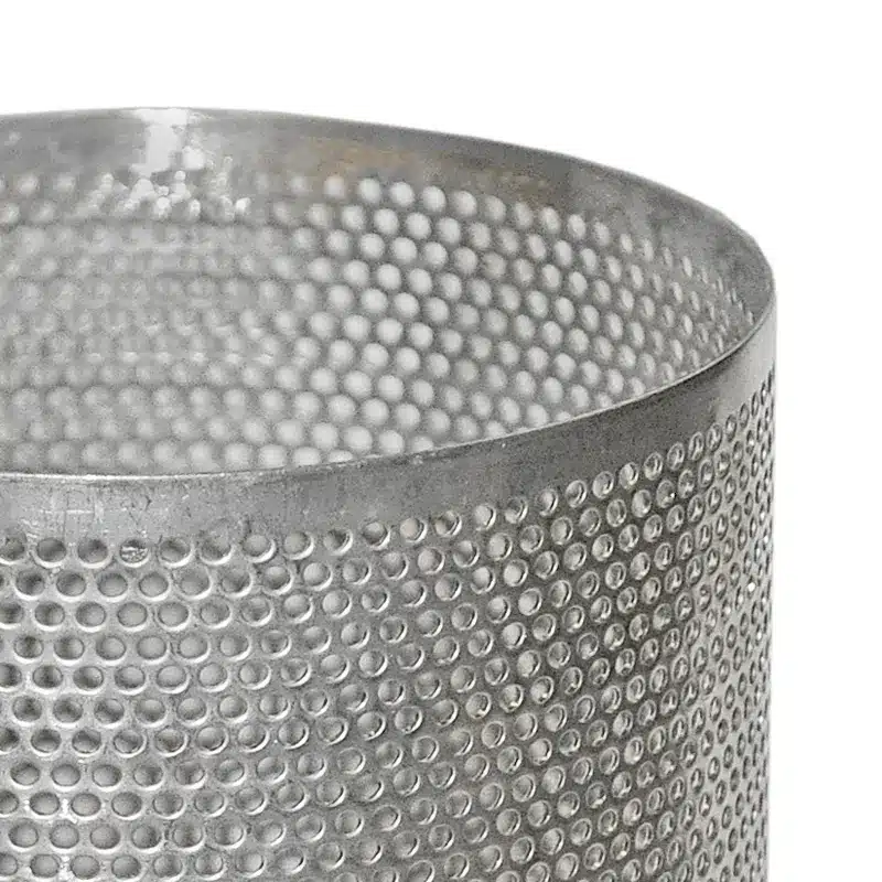 Filtereinsatz aus Rundlochblech mit Stützring aus Edelstahl für grobe Trennung ab etwa 2,5 mm